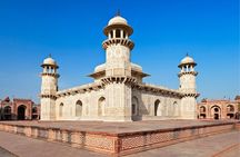 Day Trip to Taj Mahal & Agra Fort from Delhi by Car 
