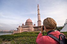 Private Half Day Putrajaya Tour with Lake Cruise Experience