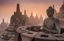 Borobudur Sunrise Tour at the Temple
