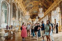 Small Group Paris to Versailles Guided Day Trip & Garden Access