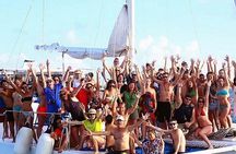 Catamaran Plus Reef Snorkeling and Isla Mujeres Visit