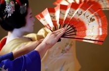 KYOTO：Authentic Maiko Show & Dinner with free-flowing drinks