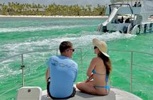 Private family boat tour in Punta Cana