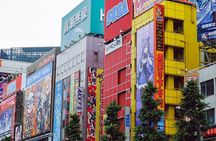 Akihabara Tour with Vintage Gaming Anime and Gachapon Experience