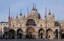 Tour Accompanied by St. Mark's Square and Rialto Bridge