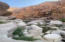 Wadi Shab and Bimmah Sinkhole Private Day Trip from Muscat