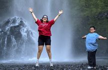 Sunset Tour of Multnomah Falls plus Vista House and Other Falls