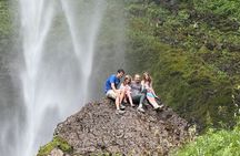 Sunset Tour of Multnomah Falls plus Vista House and Other Falls