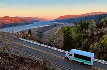 Sunset Tour of Multnomah Falls plus Vista House and Other Falls