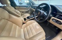 Adelaide Couples Tour : Penfolds, Hahndorf & Carrick Hill Mansion