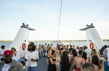Toronto Premier Dinner Cruise on Odyssey in Toronto Harbour