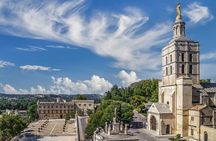 Hello Avignon: Private 2-Hour Intro City Walk with Local Guide