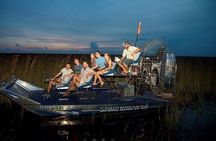 From Miami: Everglades at Night with Airboat and Alligators Tour