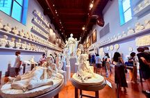 Skip the line: Uffizi and Accademia Small Group Walking Tour