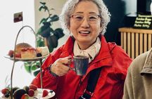 Nuuk Greenlandic Tea Tasting & Short Walk in Qinngorput