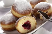 Berlin Street Food Tour: Hidden Gems & Local Flavors