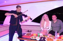 Evening Yacht Dinner & Live Music Cruise in Sharm El Sheikh
