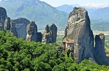 Volos: Meteora Private Full Day Tour with a Local