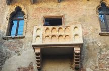 Small Group Guided Tour in Verona