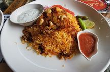 Dubai Old Town Walking Tour with Street Food Tastings