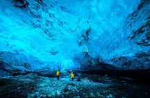 Iceland 2-Day Trip: Ice Cave, Glacier Lagoon & Northern Lights