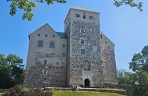 Turku Castle & City: Fully Guided Day Tour from Helsinki