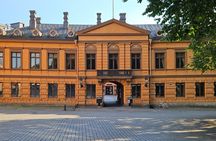 Turku Castle & City: Fully Guided Day Tour from Helsinki