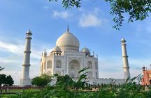 1-Day Trip to Taj Mahal and Agra from Mumbai with Both Side Commercial Flights