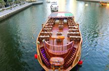Dubai Marina Luxury Dhow Cruise with Dinner and Show