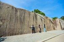 Osaka Castle Walking Tour and Castle Tower Admission