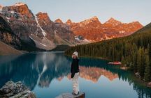 Moraine Lake Sunrise: Premium Tour from Canmore & Banff