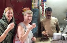Masala Chai, Food walking tour in Old Delhi and its Spice market