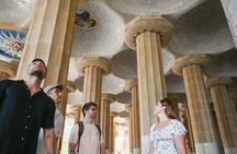 Barcelona: Sagrada Familia & Park Guell Guided Tour + Transfer