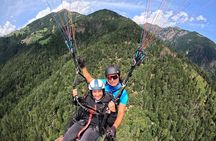 Tandem Paragliding Flight in Dorf Tirol, Merano