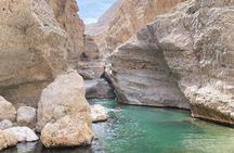 4 Days Experience Oman Nature and Culture with an Omani Guide-4WD