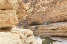 4 Days Experience Oman Nature and Culture with an Omani Guide-4WD