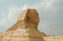 Explore Pyramids, Camels and Authentic Egyptian Food in Giza