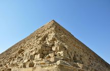 Explore Pyramids, Camels and Authentic Egyptian Food in Giza