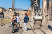 Skip-the-Line Pompeii Guided Tour from Naples