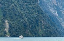 Milford Sound Private Day Trip from Queenstown via Te Anau