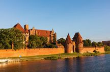 Malbork Castle Tour: 6-Hour Private Tour to The Largest Castle in The World