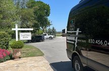 Luxe Hill Country Private Wine Adventure with Gourmet Lunch