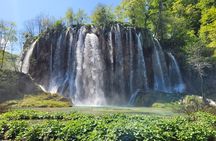 Split to Zagreb Transfer with Plitvice Lakes National Park Visit