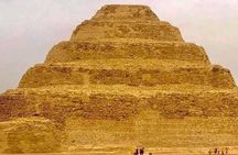 Private guided tour to Giza Pyramids Sphinx Memphis and Saqqara