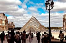 The Louvre Museum Exclusive Guided Evening Tour 