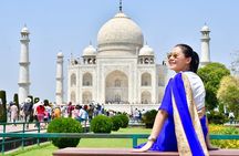 Taj Mahal Tour With Professional Photographer With Rental Saree