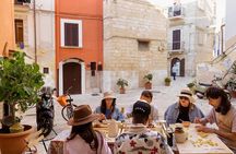 Bari Walking Tour with Pasta Experience