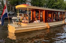 Amsterdam Highlights Canal Cruise with a Drink