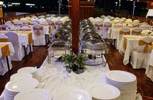 Marina Dhow Cruise Dinner VIP CRUISING EXPERIANCE