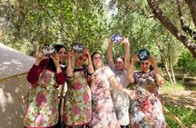 Calligraphy and Painting Workshop in Ouirgane with Asma